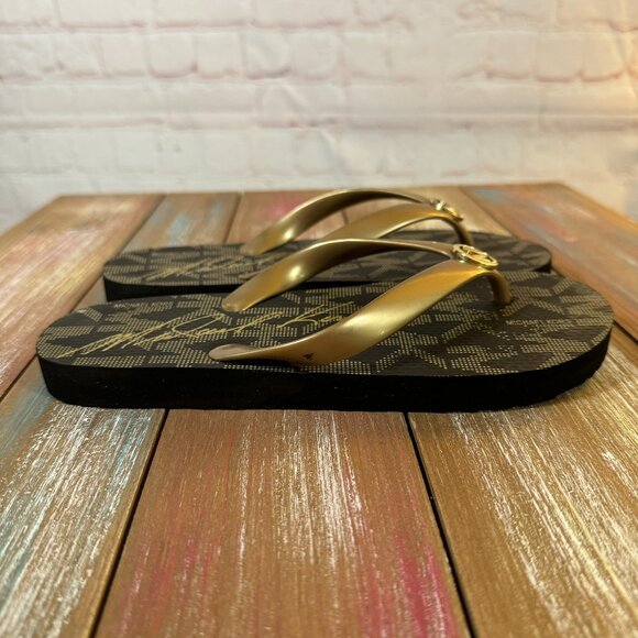 Women's Michael Kors Jet Set Signature Flip Flops Brown/Gold Logo Size 6 - Picture 4 of 12